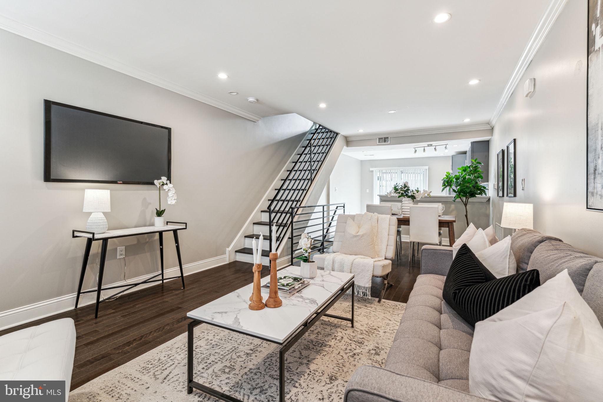 412 Tree Street Philadelphia, PA 19148 - Photo 6 of 43 Open first floor- living/dining