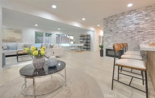 $1,388,888 | 4040 Lehman La, La Crescenta, CA 91214