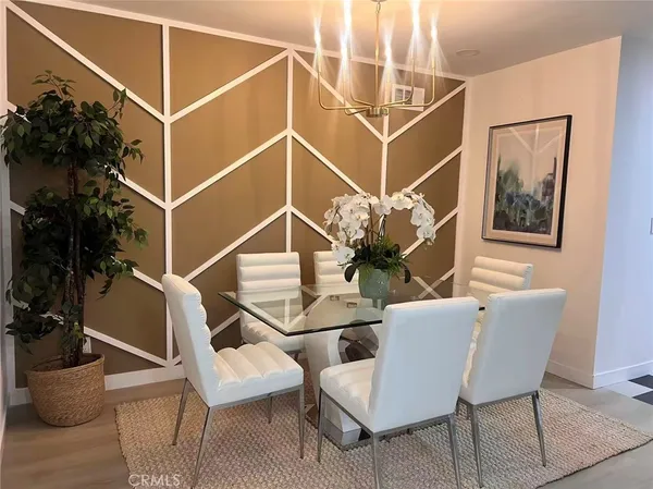 $1,388,888 | 4040 Lehman La, La Crescenta, CA 91214