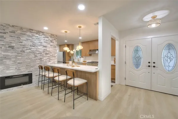 $1,388,888 | 4040 Lehman La, La Crescenta, CA 91214