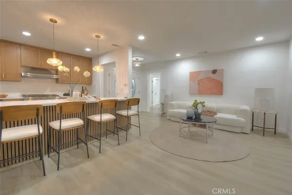 $1,388,888 | 4040 Lehman La, La Crescenta, CA 91214