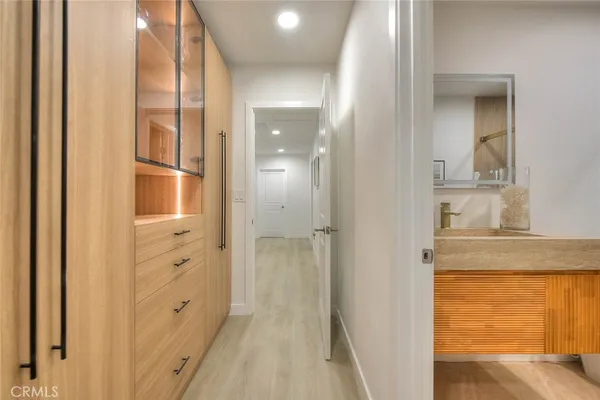 $1,388,888 | 4040 Lehman La, La Crescenta, CA 91214