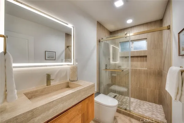 $1,388,888 | 4040 Lehman La, La Crescenta, CA 91214