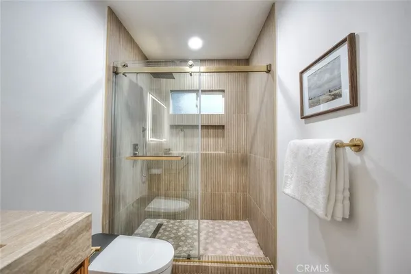 $1,388,888 | 4040 Lehman La, La Crescenta, CA 91214