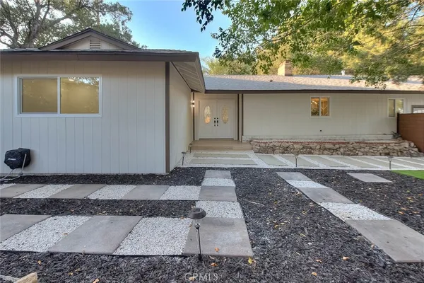 $1,388,888 | 4040 Lehman La, La Crescenta, CA 91214