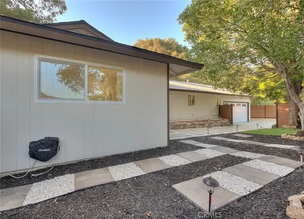 $1,388,888 | 4040 Lehman La, La Crescenta, CA 91214