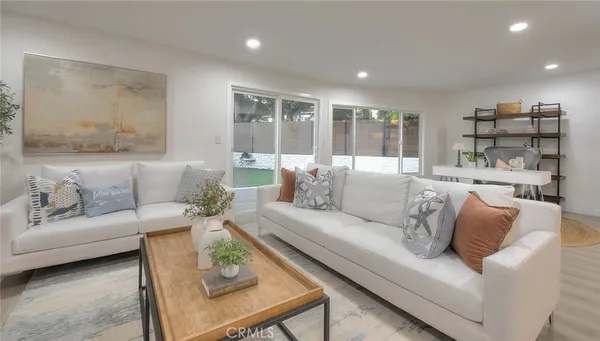 $1,388,888 | 4040 Lehman La, La Crescenta, CA 91214