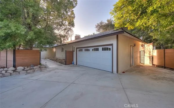 $1,388,888 | 4040 Lehman La, La Crescenta, CA 91214
