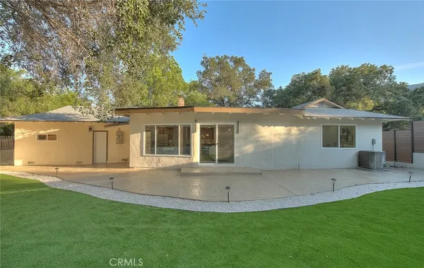 $1,388,888 | 4040 Lehman La, La Crescenta, CA 91214