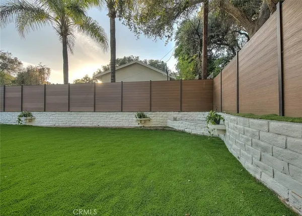 $1,388,888 | 4040 Lehman La, La Crescenta, CA 91214