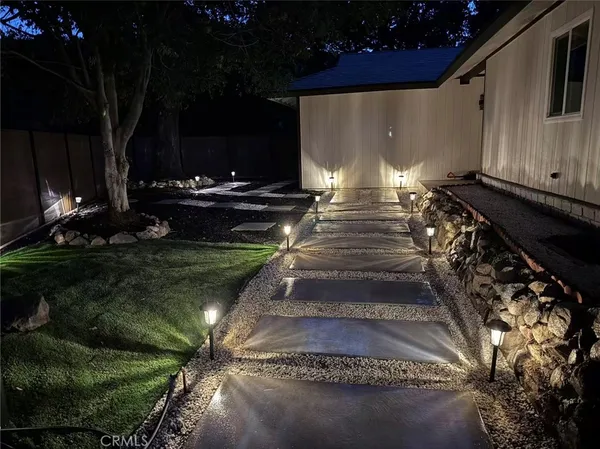 $1,388,888 | 4040 Lehman La, La Crescenta, CA 91214