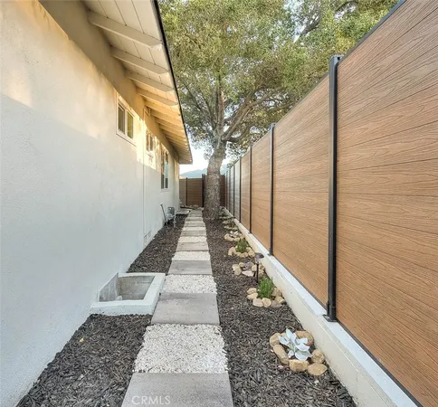 $1,388,888 | 4040 Lehman La, La Crescenta, CA 91214
