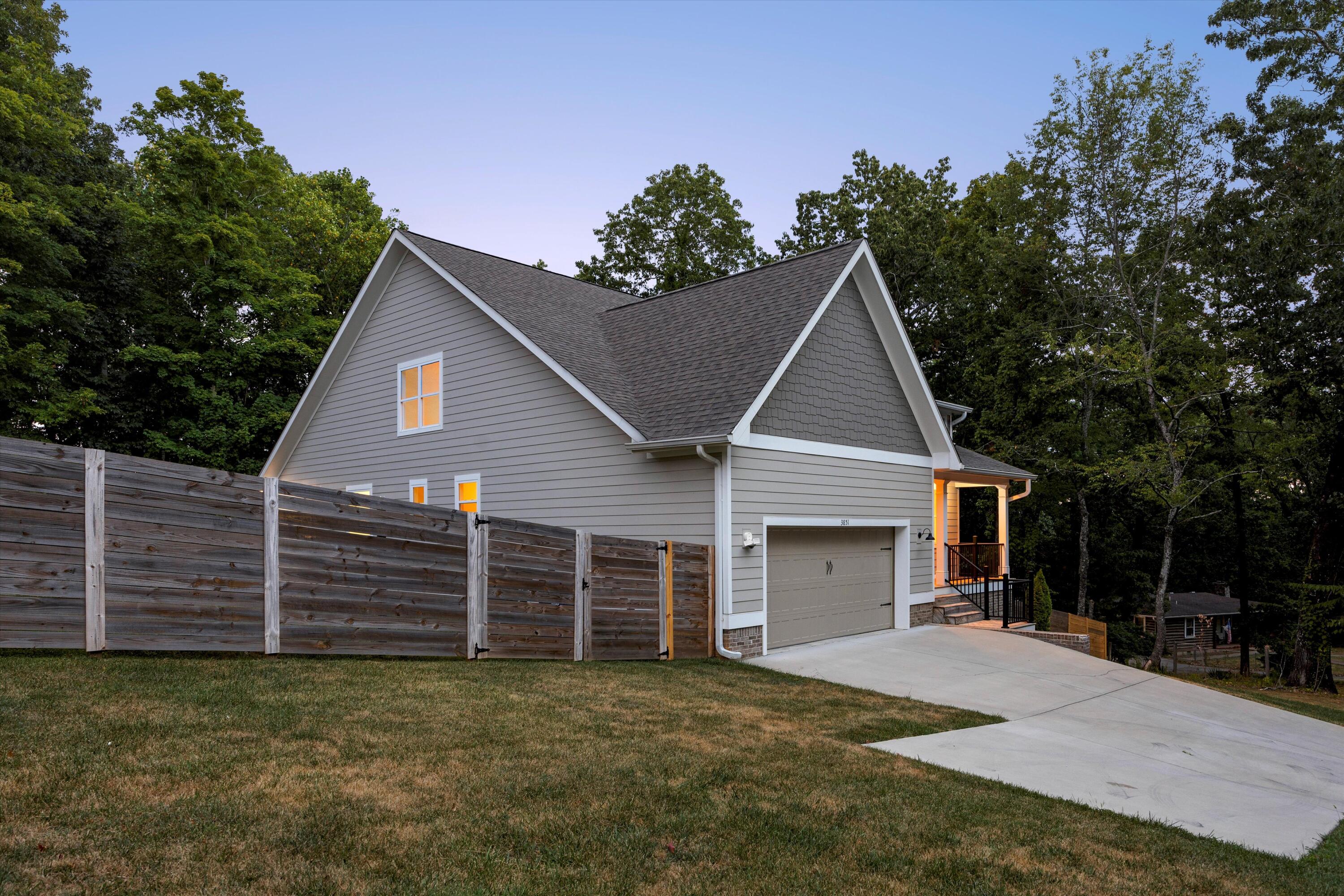 3851 Hamill Road Hixson, TN 37343 - Photo 4 of 47 05-IMG_7813