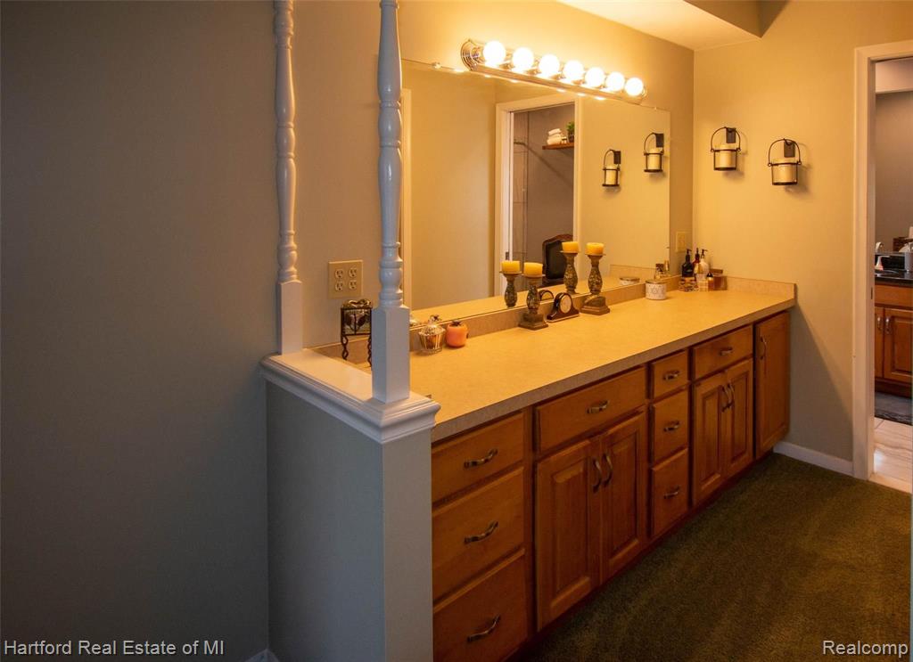 35701 Congress Road Farmington Hills, MI 48335 - Photo 26 of 45