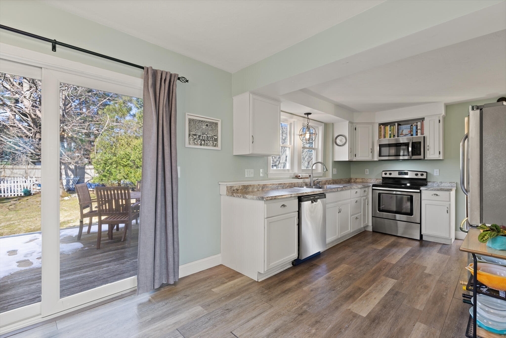 15 Carter Road Worcester, MA 01609 - Photo 10 of 23 Gallery Image 10