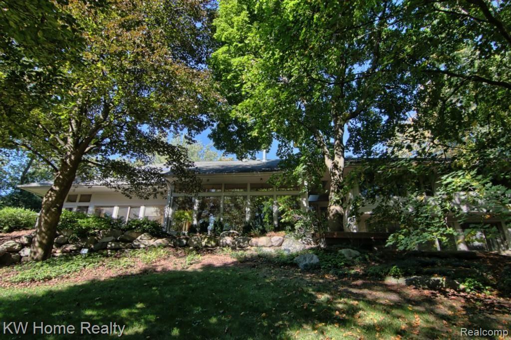 5165 Ponvalley Road Bloomfield Hills, MI 48302 - Photo 32 of 32