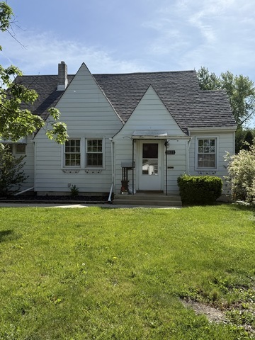 3035 Peoria Street Steger, IL 60475 - Photo 1 of 19 a front view of house with yard and outdoor seating
