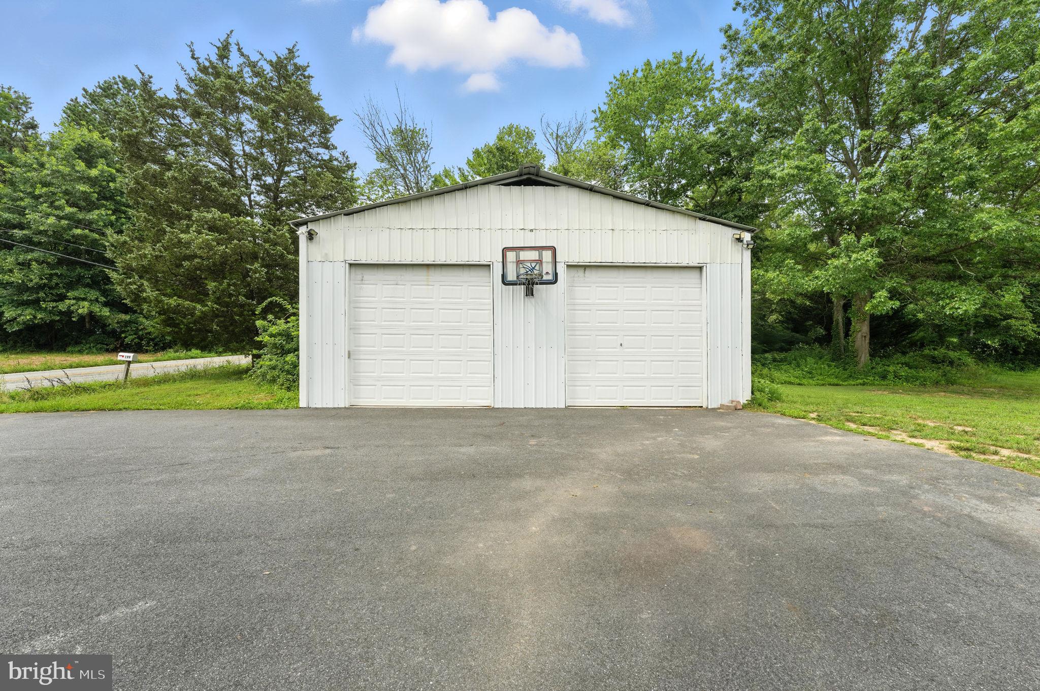 194 Hilltop Road Elkton, MD 21921 - Photo 3 of 21