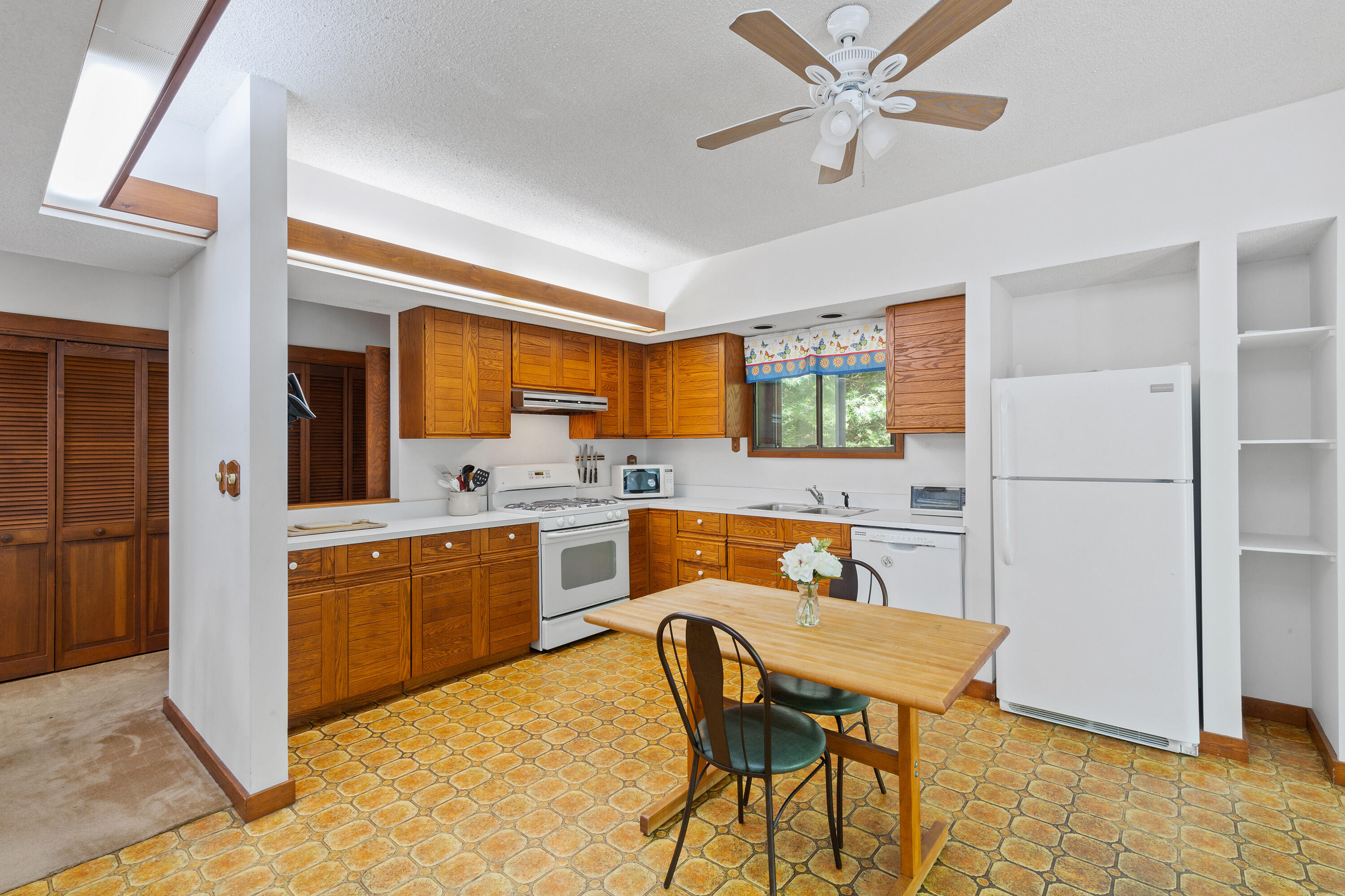 377 South Bay Road Franklin, ME 04634 - Photo 14 of 33 26-377SBayRoad-Franklin-KS