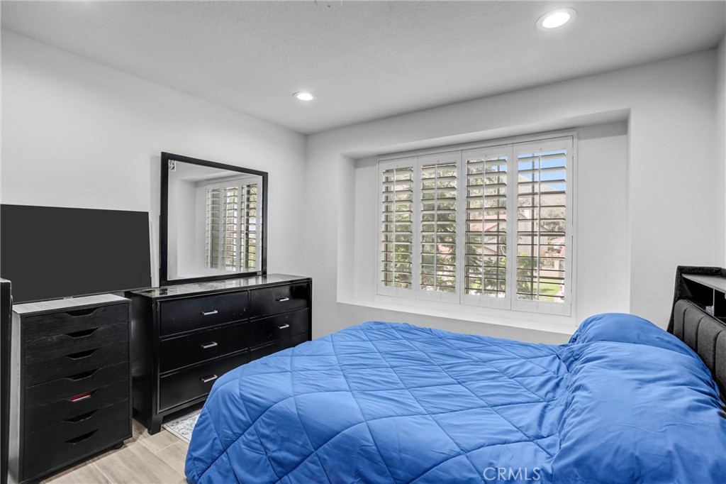 17102 Whispering Brook Way Riverside, CA 92503 - Photo 32 of 71 Gallery Image 32