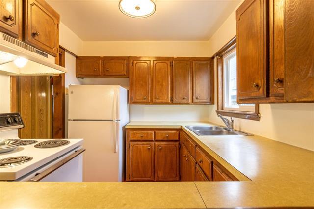 8 Salada Avenue Pacifica, CA 94044 - Photo 8 of 12