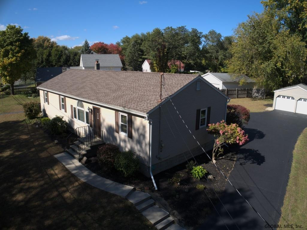 439 Krumkill Road Bethlehem, NY 12203 - Photo 3 of 33 Photo 1