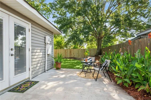 $240,000 | 2772 Ridgefield Road, Gretna, LA 70056