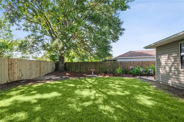 $240,000 | 2772 Ridgefield Road, Gretna, LA 70056