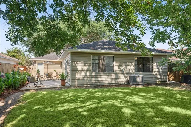 $240,000 | 2772 Ridgefield Road, Gretna, LA 70056