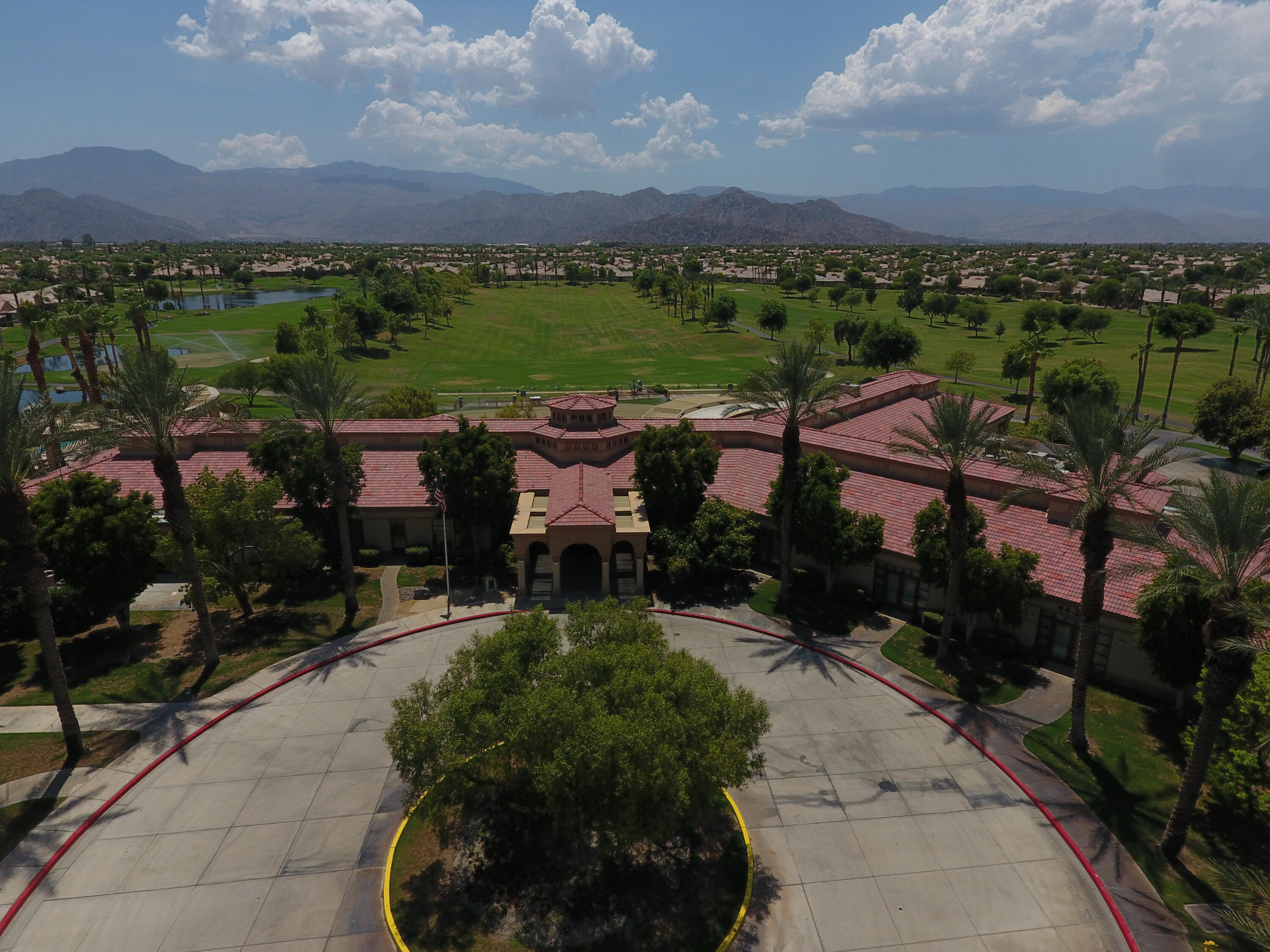 80543 Knightswood Road Indio, CA 92201 - Photo 39 of 55 HP clubhouse entry