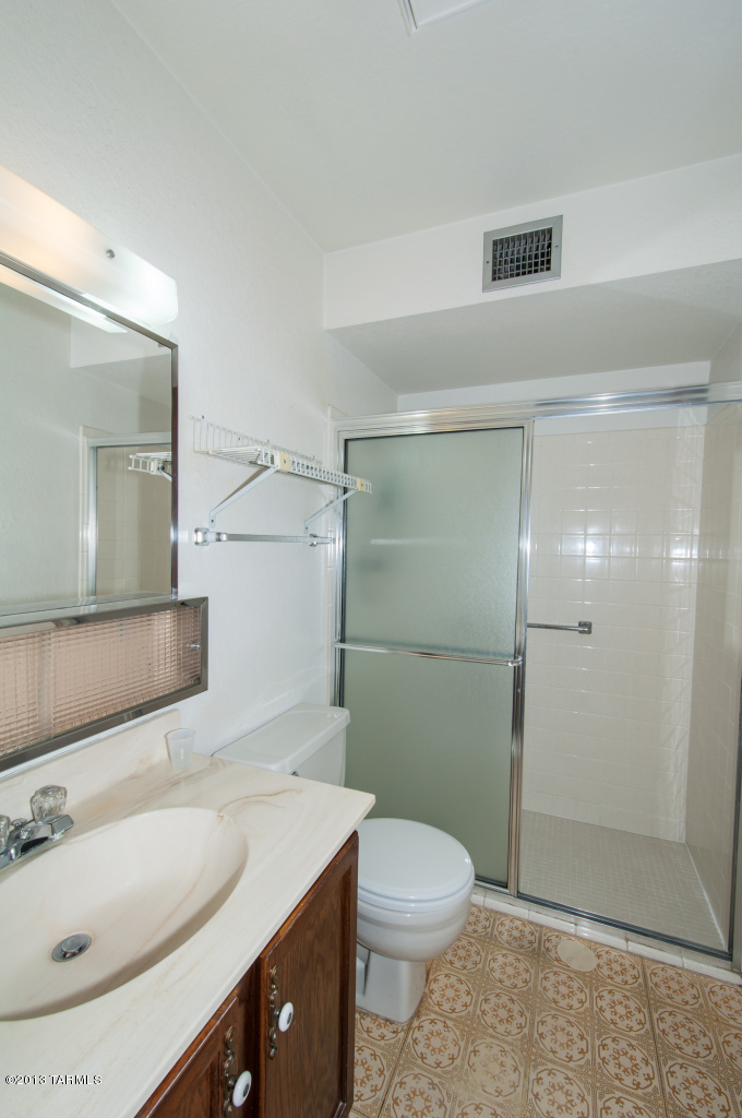 7517 North Oldfather Road Tucson, AZ 85741 - Photo 8 of 17