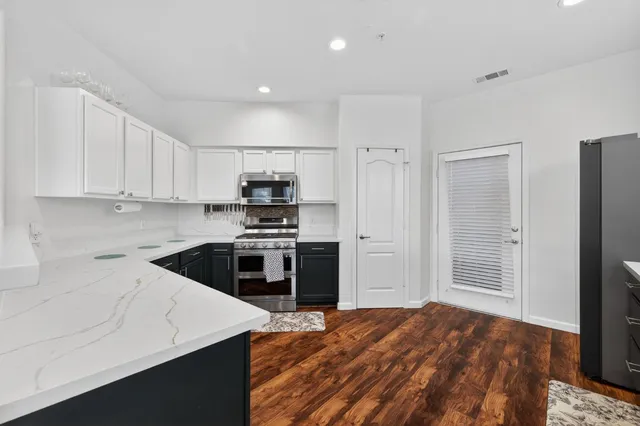 $425,000 | 5350 Dunlay Drive, Unit 217, Sacramento, CA 95835