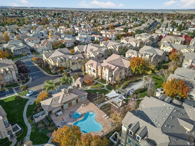 $425,000 | 5350 Dunlay Drive, Unit 217, Sacramento, CA 95835