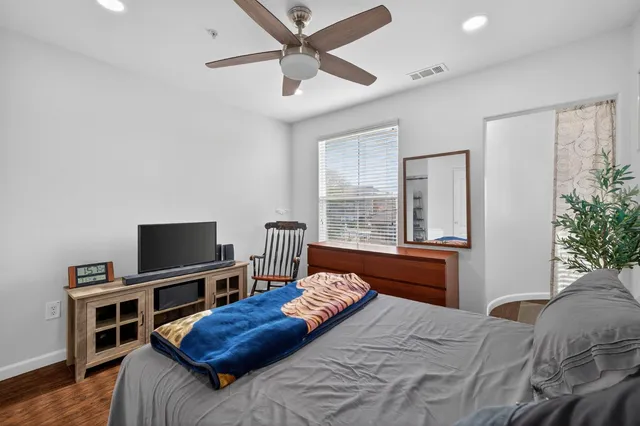 $425,000 | 5350 Dunlay Drive, Unit 217, Sacramento, CA 95835