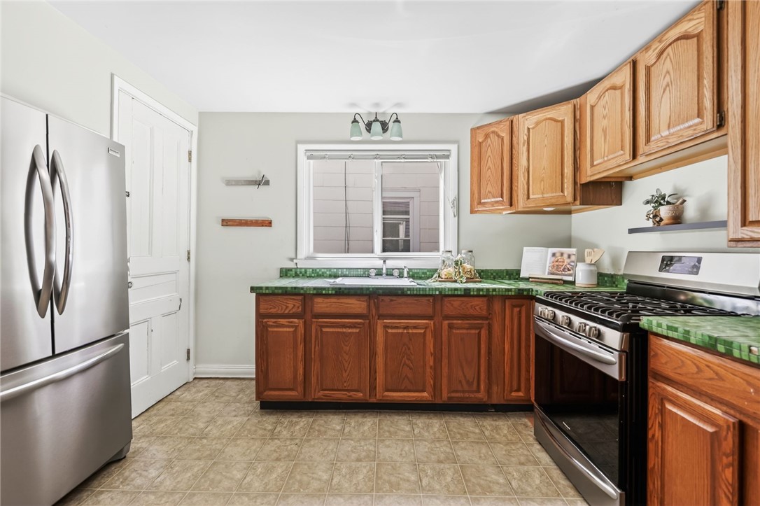 515 Grand Avenue Rochester, NY 14609 - Photo 9 of 19