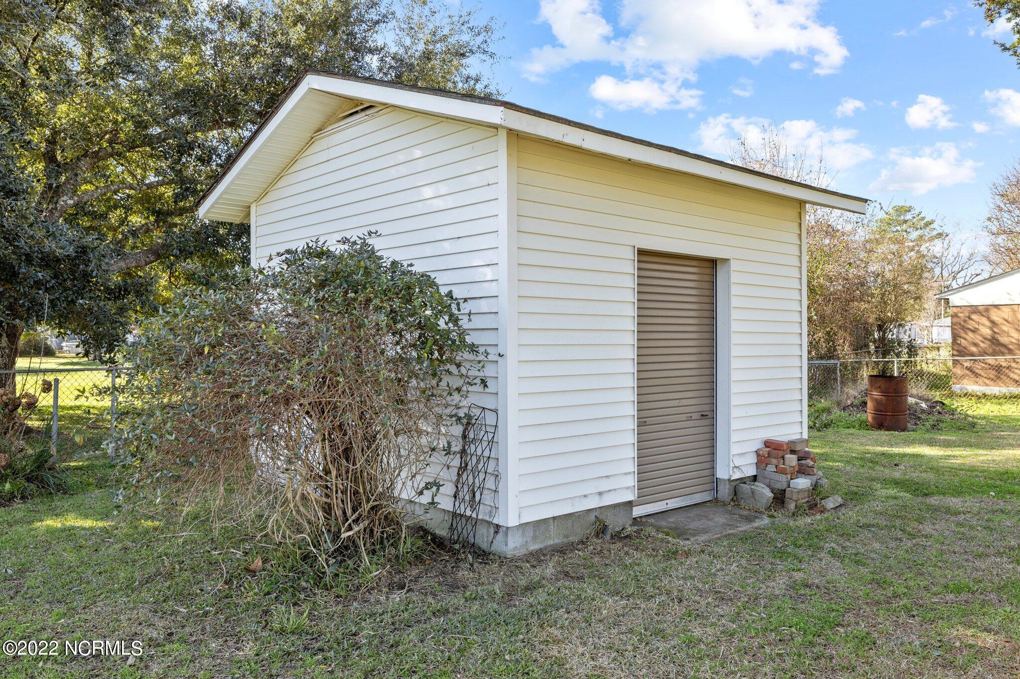2215 North Road Morehead City, NC 28557 - Photo 37 of 48 7-web-or-mls-_S3A3443 - Copy - Copy