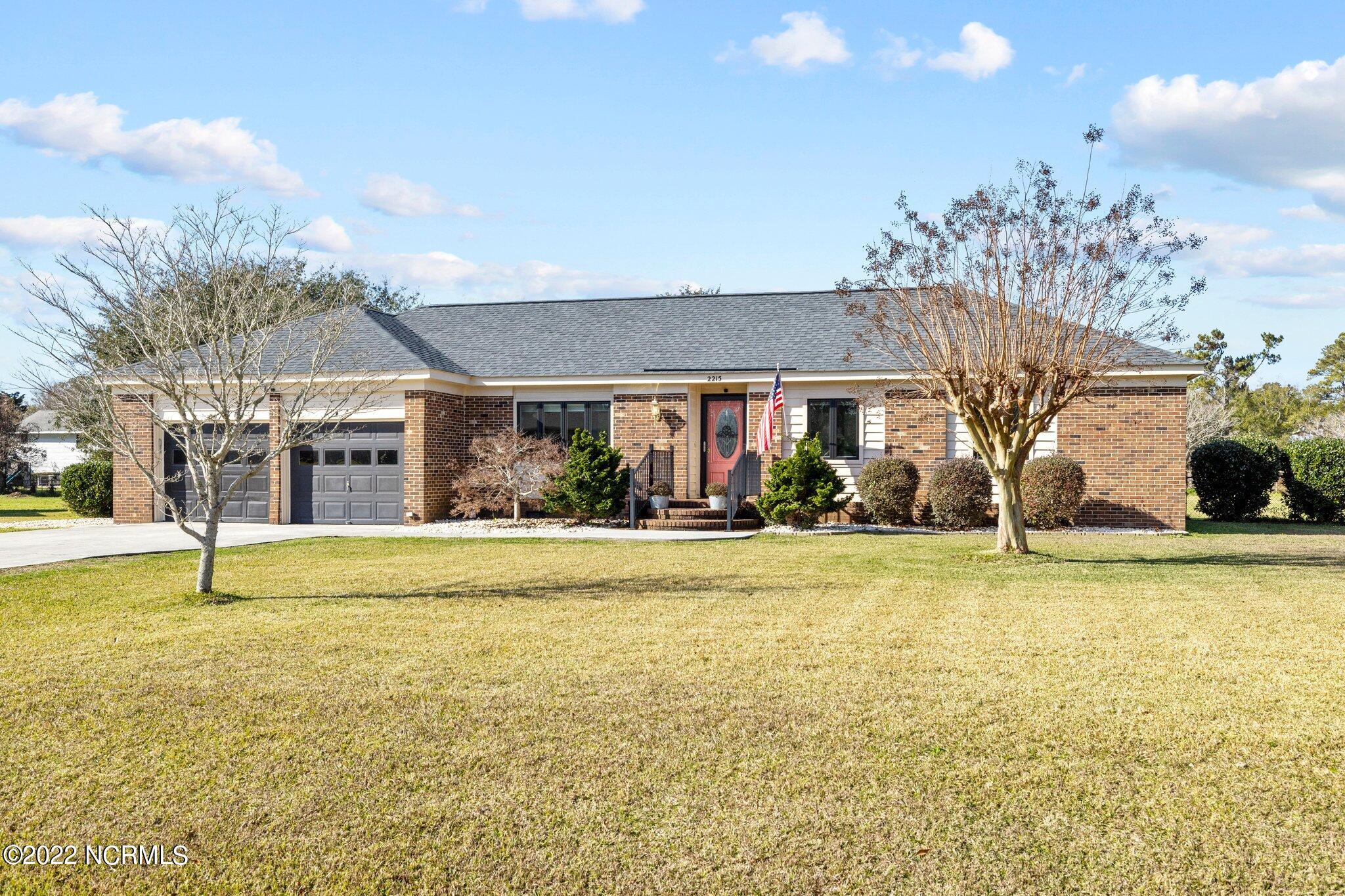 2215 North Road Morehead City, NC 28557 - Photo 39 of 48 3-web-or-mls-_S3A3435 - Copy - Copy (2)