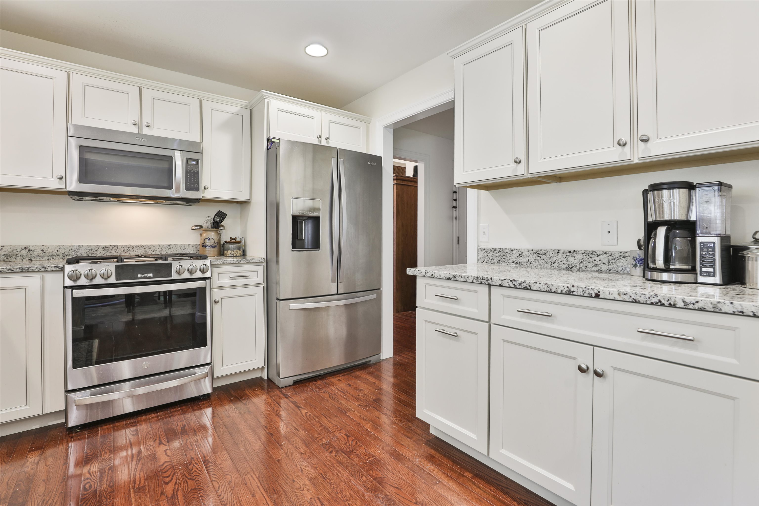 35 Furnival Road Nashua, NH 03064 - Photo 15 of 26