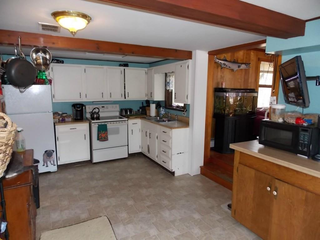 6 Hildreth Way Milford, ME 04461 - Photo 11 of 28 Photo