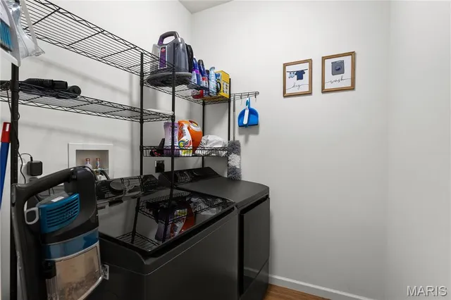 $660,000 | 1389 Red Oak Plantation Drive, Ballwin, MO 63021