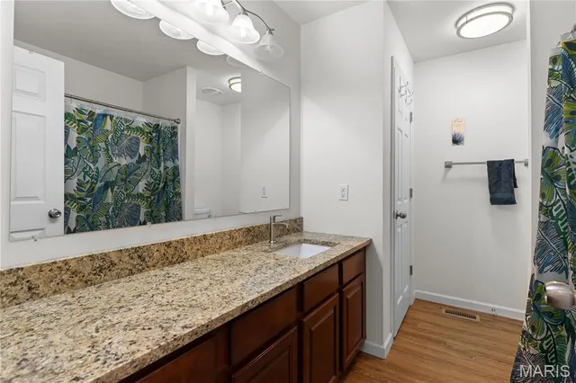 $660,000 | 1389 Red Oak Plantation Drive, Ballwin, MO 63021