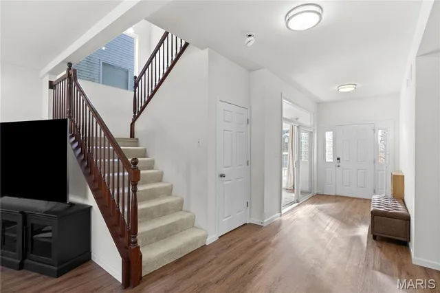 $660,000 | 1389 Red Oak Plantation Drive, Ballwin, MO 63021