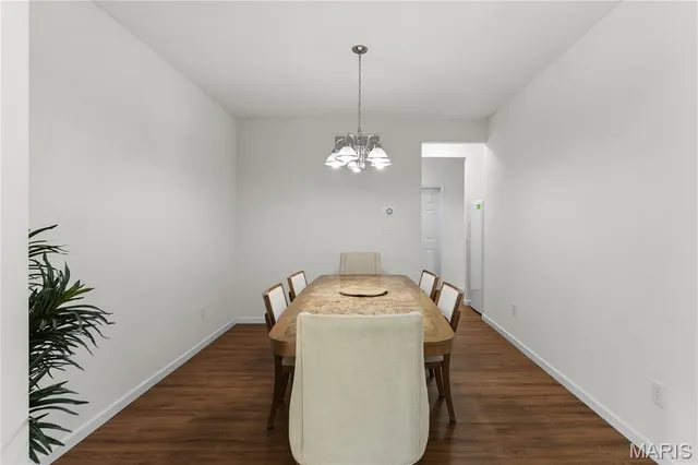 $660,000 | 1389 Red Oak Plantation Drive, Ballwin, MO 63021