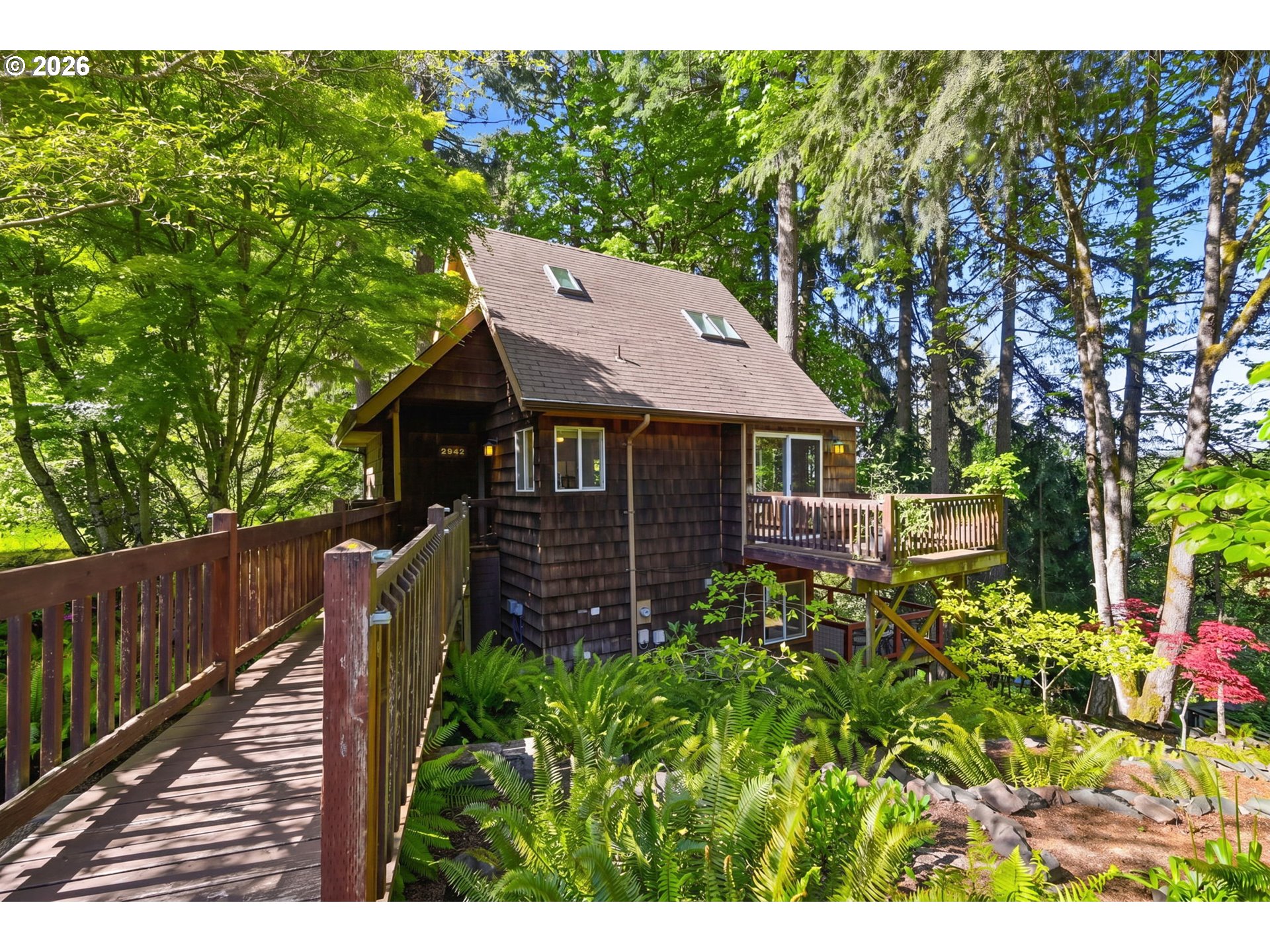 2942 Riverview Street Eugene, OR 97403 - Photo 5 of 48