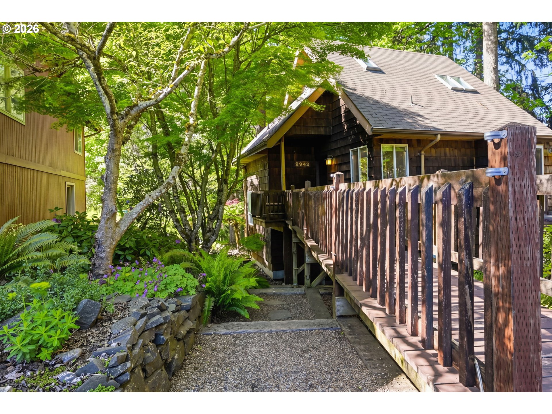 2942 Riverview Street Eugene, OR 97403 - Photo 6 of 48