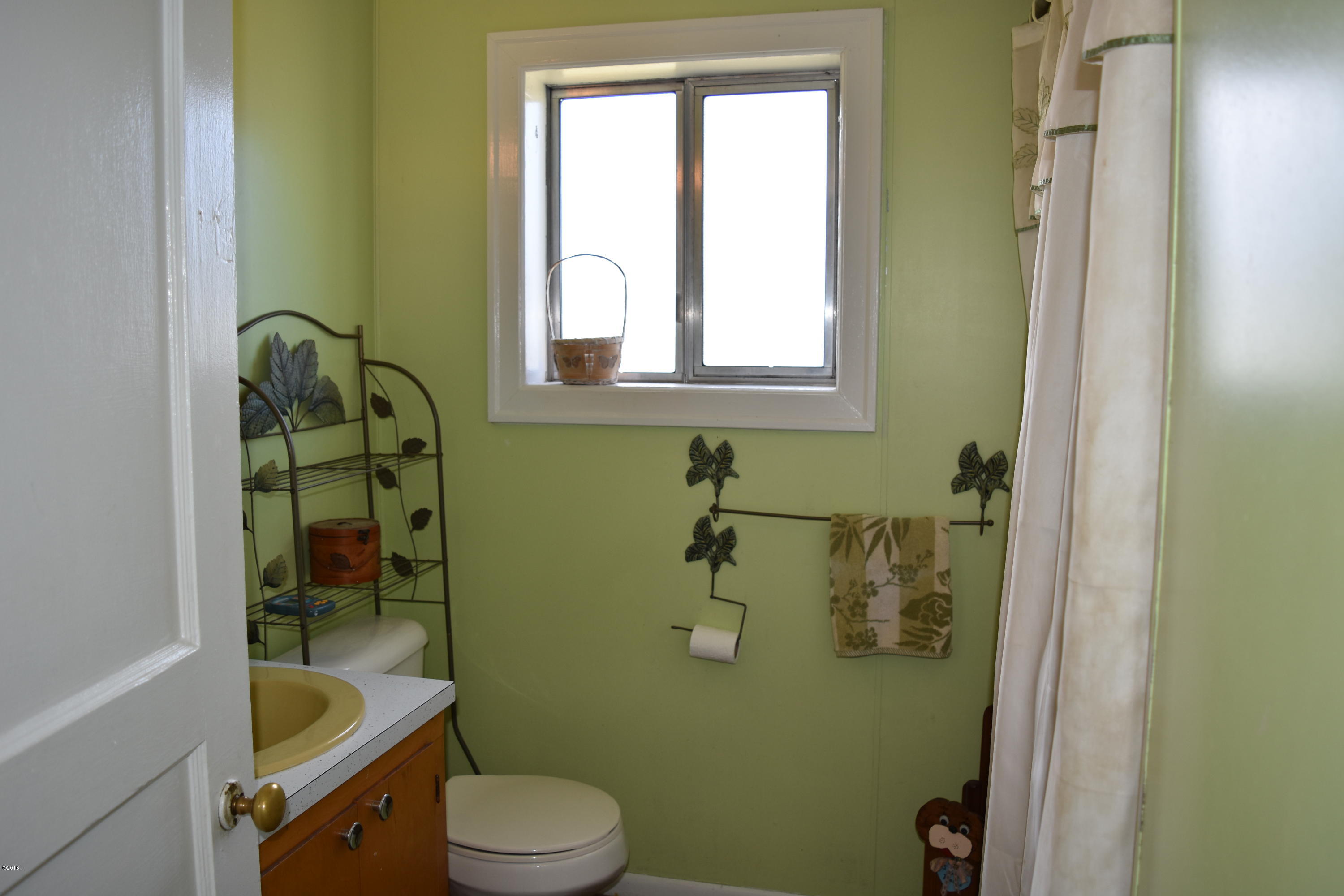 175 South Gaither Street Siletz, OR 97380 - Photo 11 of 25 Bath downstairs