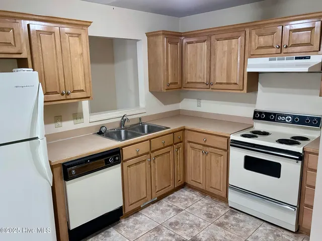 $1,300 | 9265 Highway 15, Unit 12F, Pinehurst, NC 28374