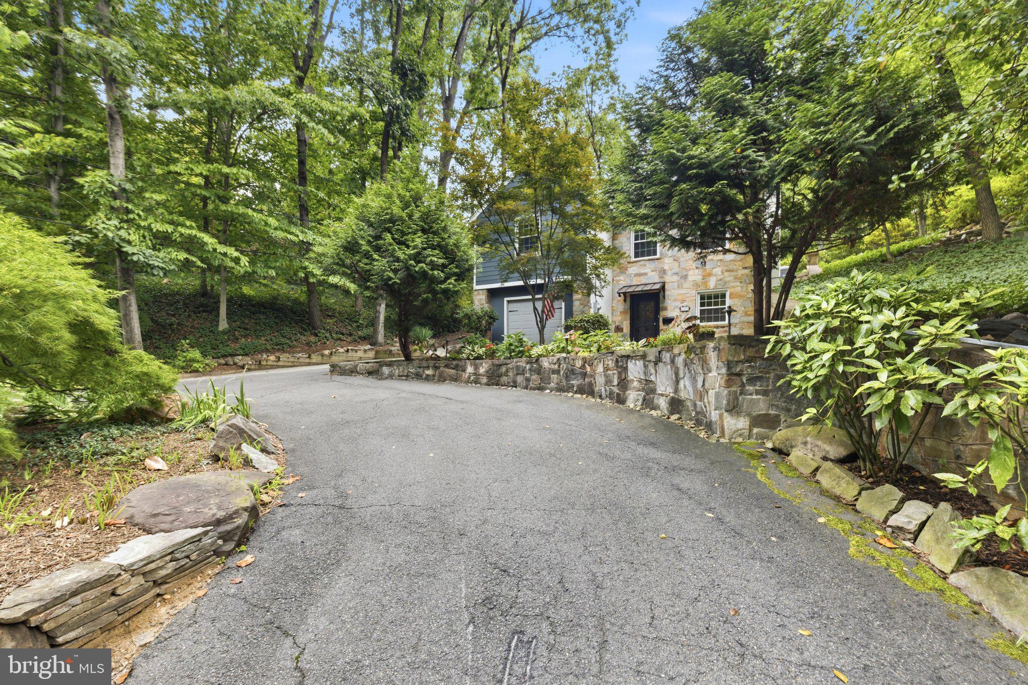 2617 South Arlington Ridge Road Arlington, VA 22202 - Photo 9 of 90 Gallery Image 9