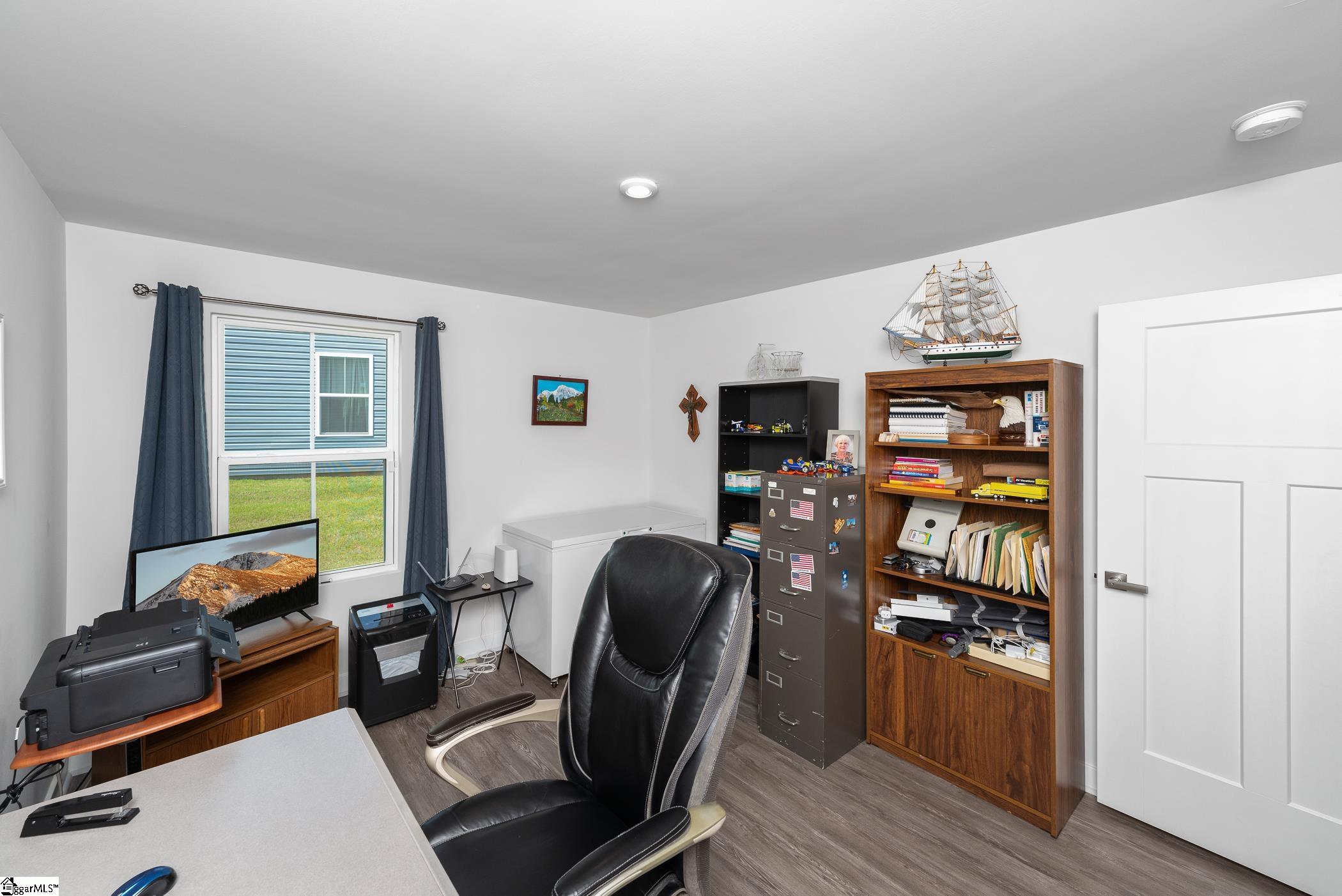 203 Bending Branch Road Greenville, SC 29605 - Photo 21 of 28 Gallery Image 21