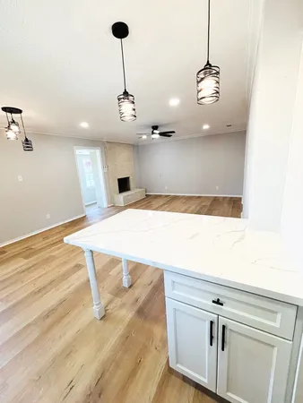 $2,200 | 1803 South Park Street, Brenham, TX 77833